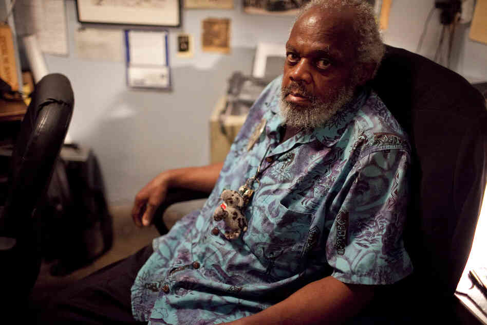 Henry Grimes backstage. 