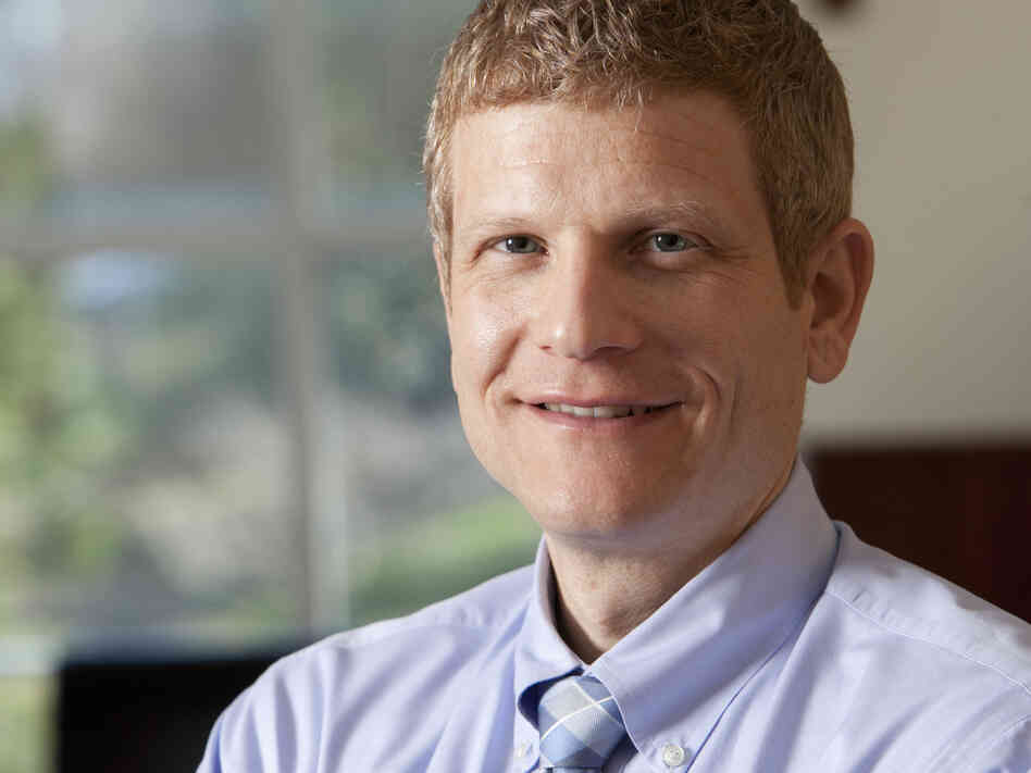 Duke University School of Law professor Neil Siegel Duke University School of Law professor Neil Siegel