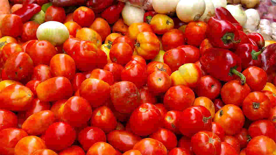 Notice how some of these tomatoes have unripe-looking tops? Those "green shoulders" are actually the keys to flavor.