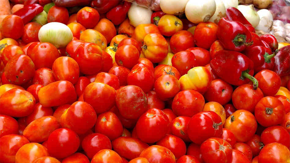 Notice how some of these tomatoes have unripe-looking tops? Those "green shoulders" are actually the keys to flavor.
