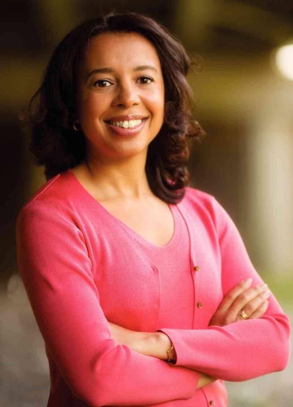 Author Rachel Swarns has been a reporter for The New York Times since 1995. She lives in Washington, D.C., with her husband and their two children.