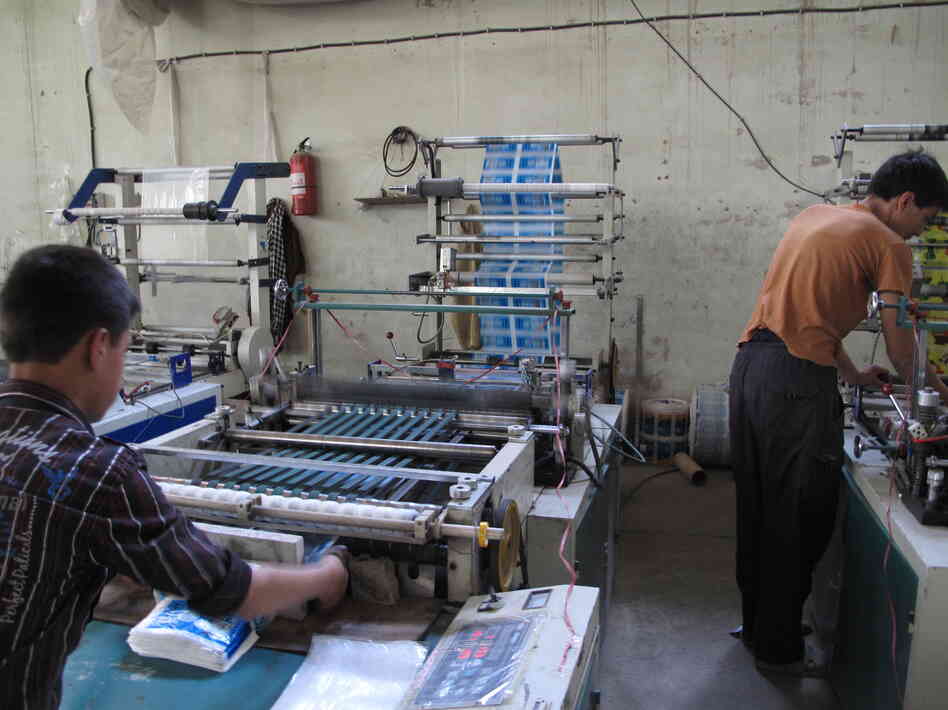 The Omid Plastic Making Factory in Kabul manufactures plastic bags. Even though the industrial park where it's located was supposed to guarantee full power, the factory often relies on a generator. "There is no industrial power for us. We are using the same power as normal people," says factory manager Abdul Qadida Sozai.