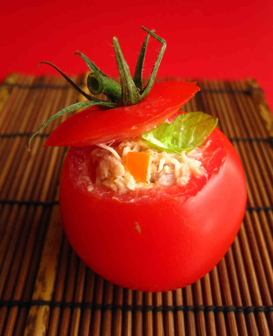 Spicy Tuna Stuffed Tomatoes