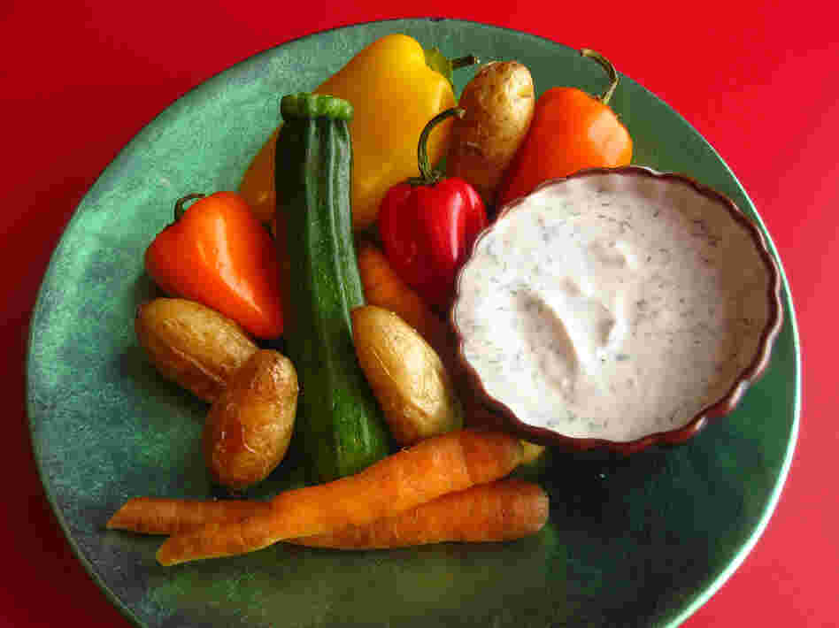 Vegetables And Yogurt Dip