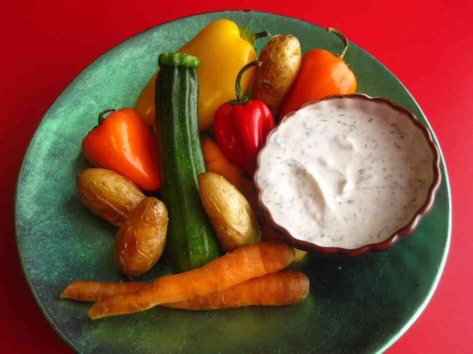 Vegetables And Yogurt Dip