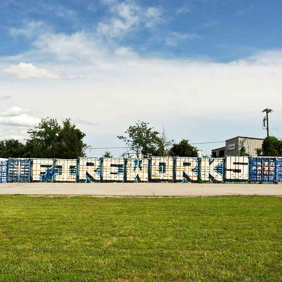 B&B Family Fireworks. La Verne, Tenn.