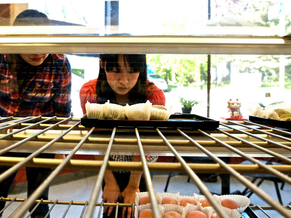 The Umai Do Japanese Sweets bakery is popular with local Japanese Americans and Japaese tourists. Owner Art Oki is also working to grow his customer base beyond people of Japanese descent. 