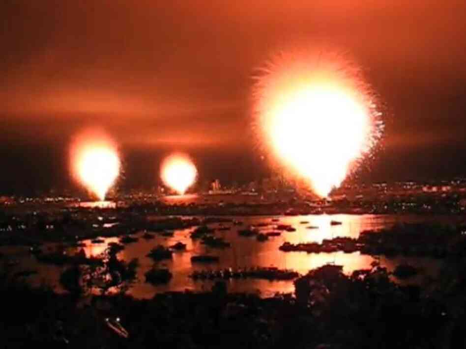 Oops. A "premature ignition" in San Diego sent an entire fireworks show off at once.