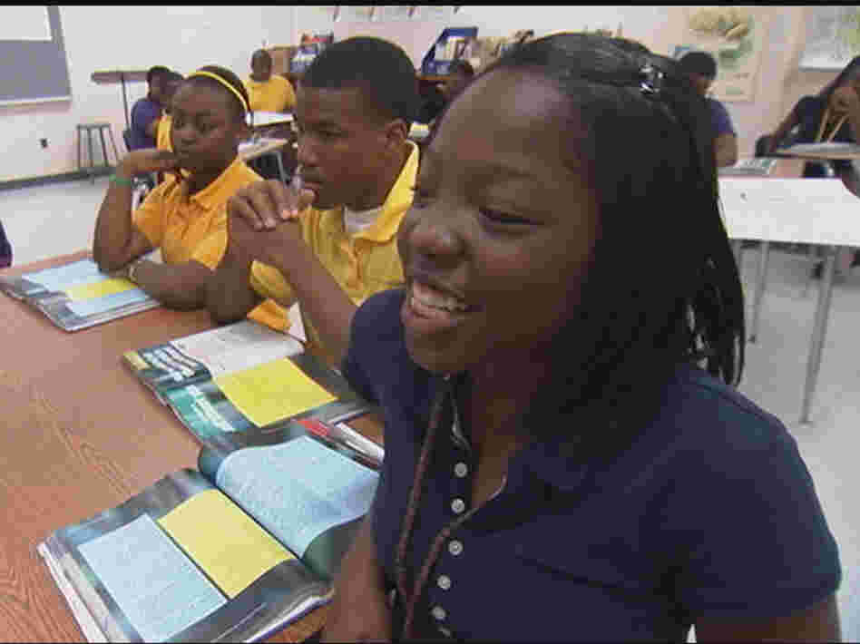 Alabama is one of only 33 states that mandates HIV education in high schools. Among those states, students receive an average of 2.2 hours of education, and most focus on abstinence.