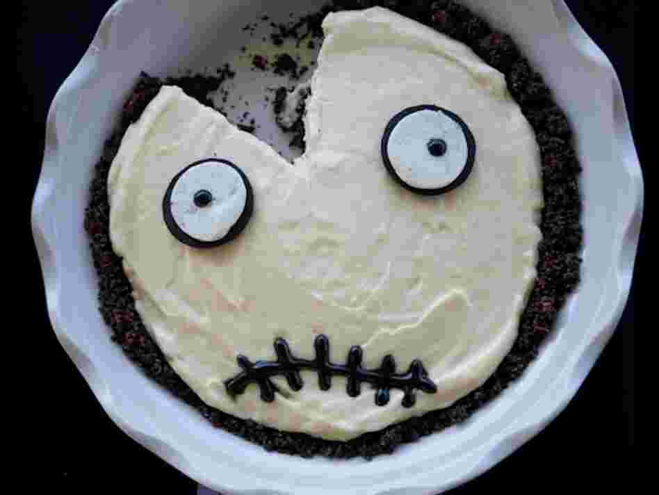 A Tim Burton-inspired lemon cream pie with chocolate crumb crust in the 2011 Good Food Pie Contest. A Tim Burton-inspired lemon cream pie with chocolate crumb crust in the 2011 Good Food Pie Contest.