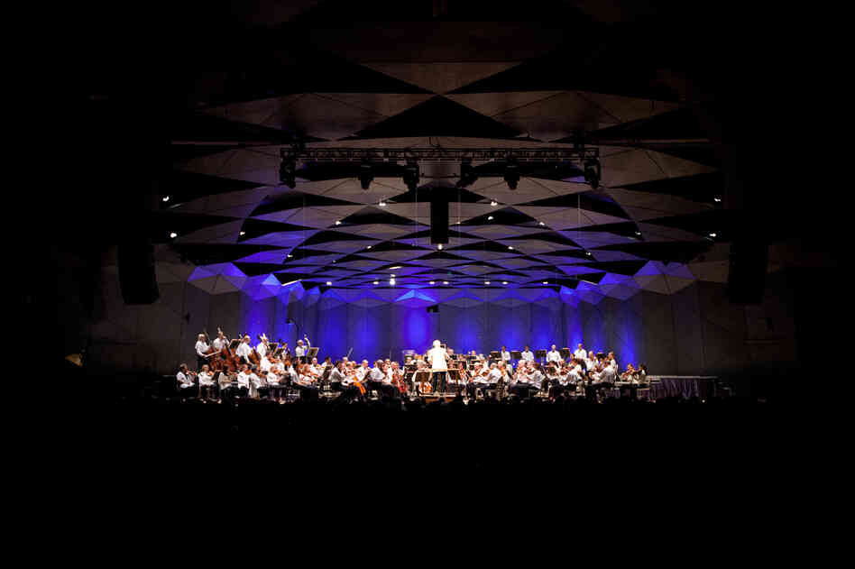 The program for this opening night at Tanglewood on July 6, 2012, replicated the very first concert the Boston Symphony Orchestra gave at their then-new summer home in 1937.