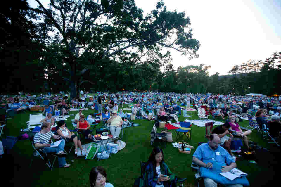 Picnickers started arriving hours early for this concert; by the time the music started, some 12,00 concertgoers packed the Shed and Tanglewood's grounds.