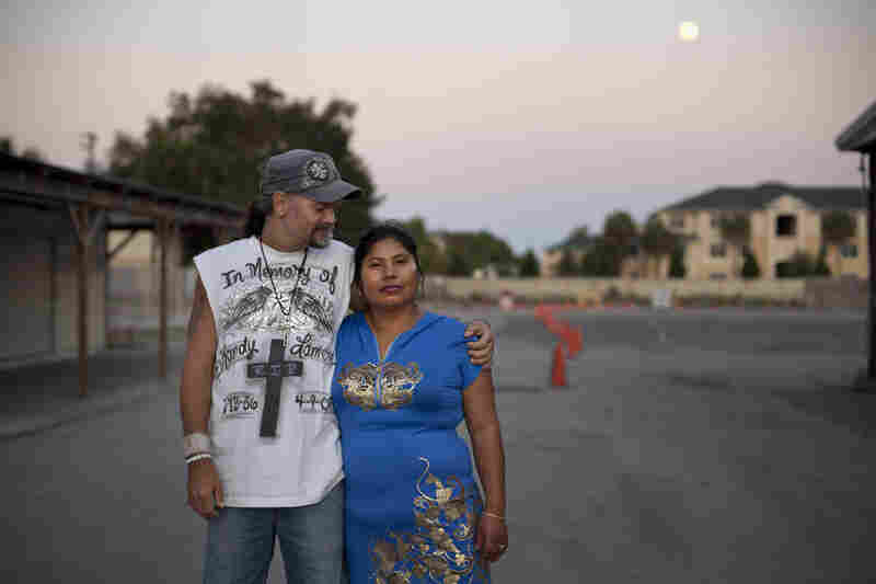 Nelly Boyette was an illegal immigrant from Peru when she met her future husband, Jeff, a day laborer at a local flea market. They fell in love and were happily married until immigration officials threatened deportation on the grounds of marriage fraud. The flea market community came to their rescue.