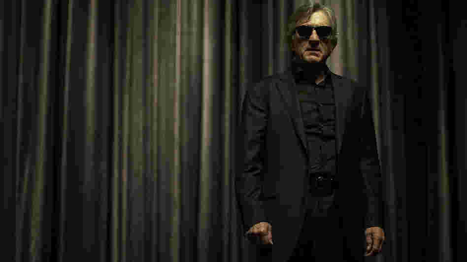 In Red Lights, Simon Silver (Robert De Niro) is a psychic who comes out of retirement and poses a threat to two academics, Margaret Matheson (Sigourney Weaver) and Tom Buckley (Cillian Murphy), who are wary of all claims to the supernatural. In Red Lights, Simon Silver (Robert De Niro) is a psychic who comes out of retirement and poses a threat to two academics, Margaret Matheson (Sigourney Weaver) and Tom Buckley (Cillian Murphy), who are wary of all claims to the supernatural.