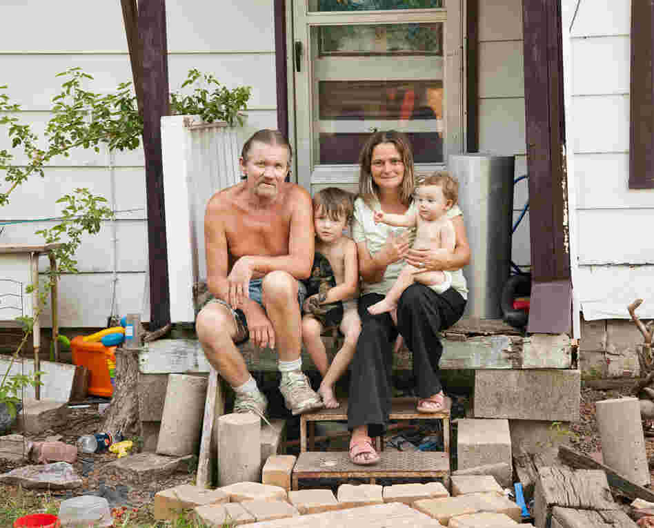 Bob, Brayden, Carol and Brooklyn, Treece, 2010