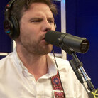 Bahamas performs on KCRW. Bahamas performs on KCRW.