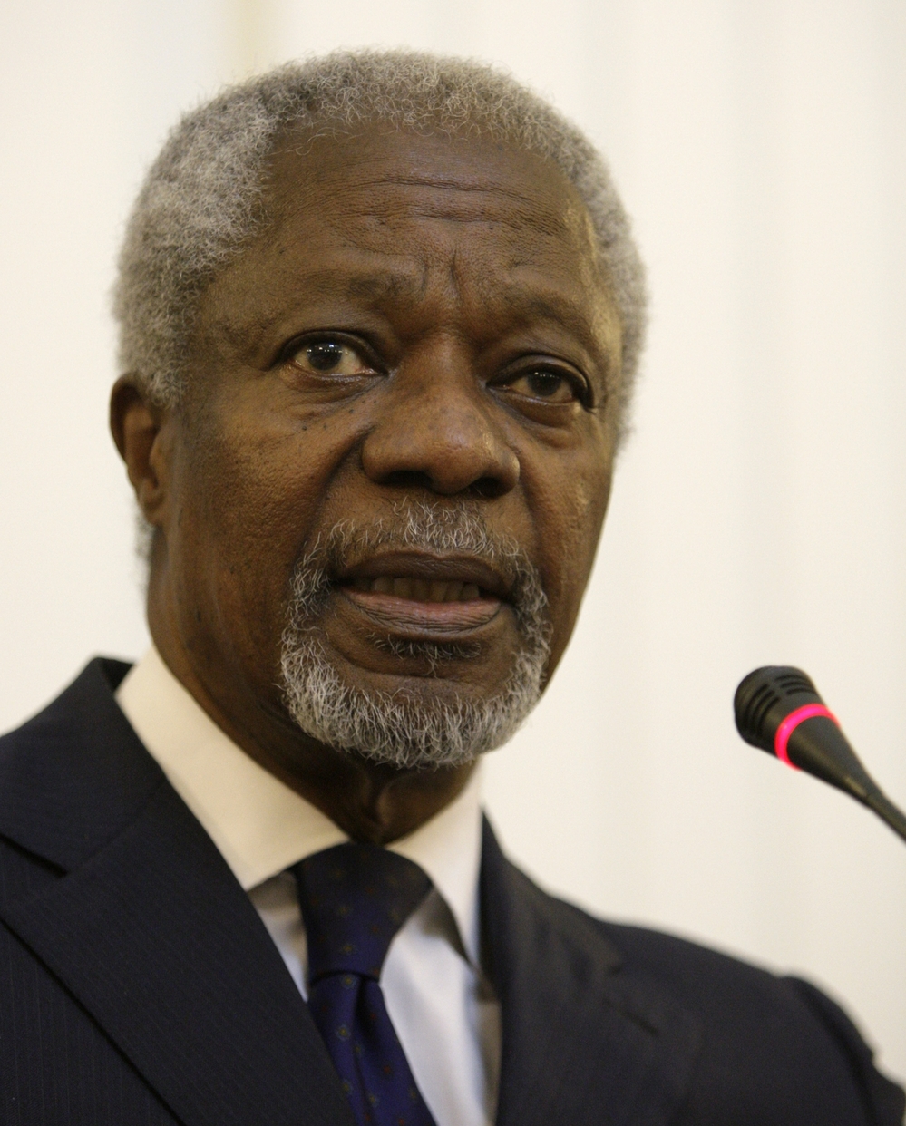 Kofi Annan says he is "shocked and appalled" by reports of a mass killing in the Syrianvillage of Tremseh.