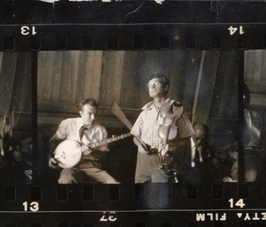 Seeger (left) and Guthrie