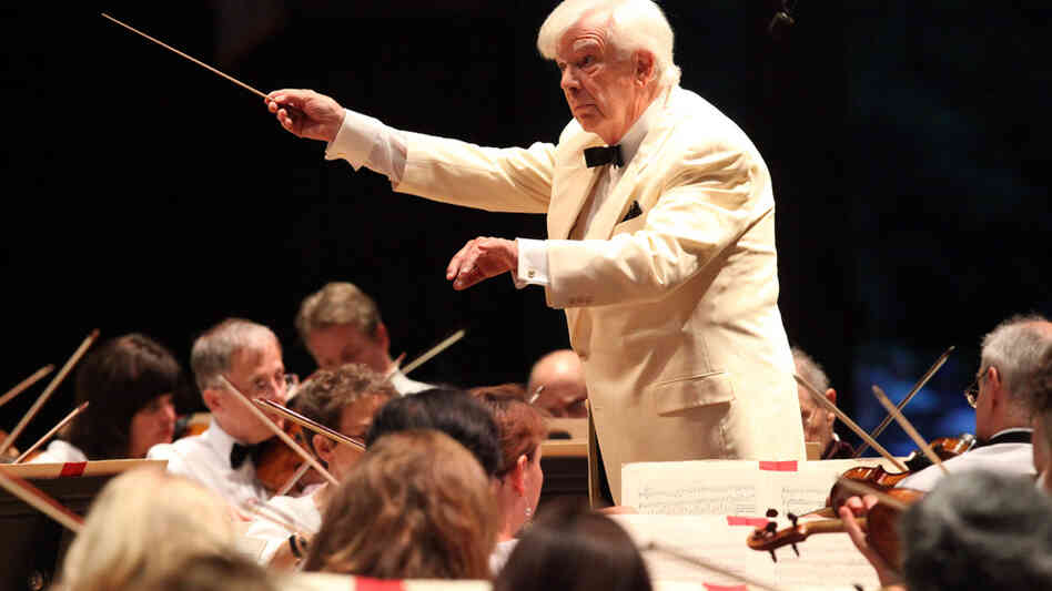 Christoph von Dohnanyi and the Boston Symphony play Beethoven in the opening night concert of the Tanglewood Festival's 75th anniversary.