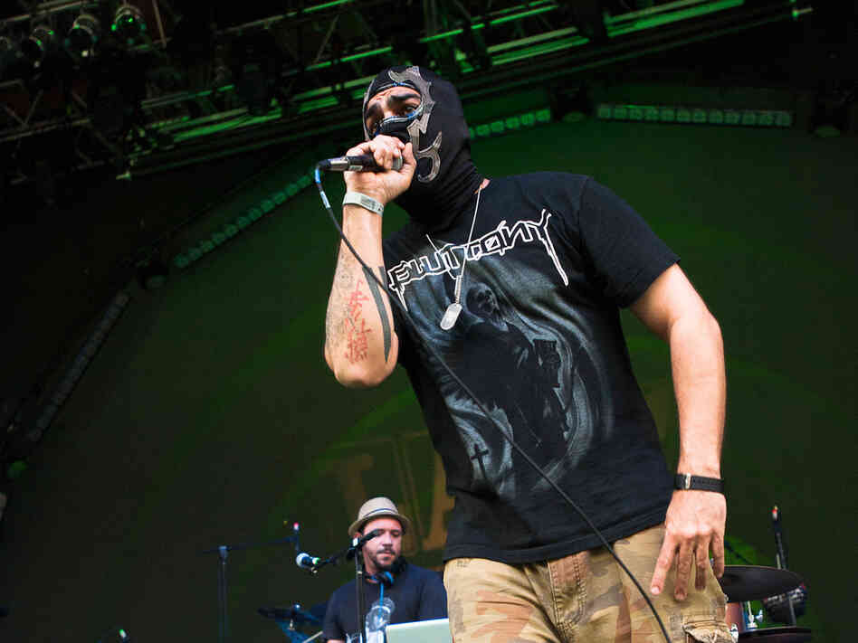 Psycho Realm added coarse but alluring rhymes.