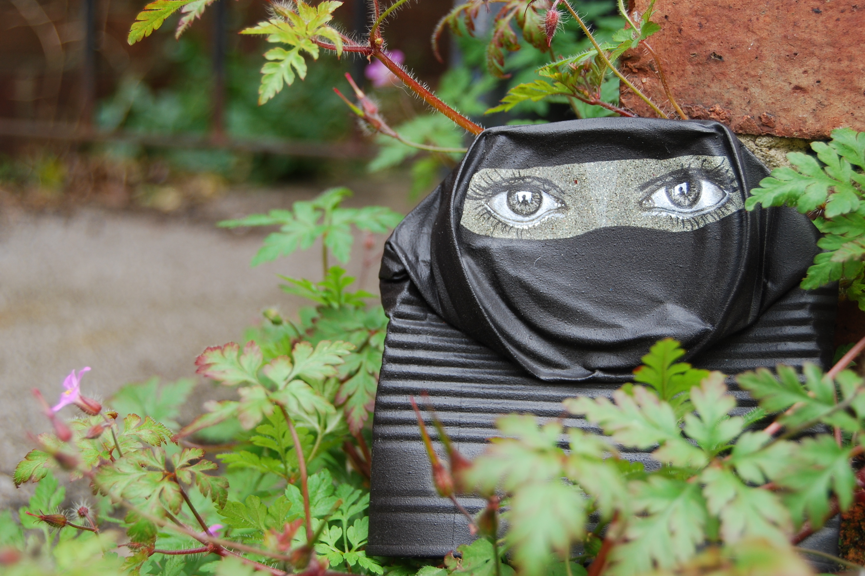 A covered lady can.