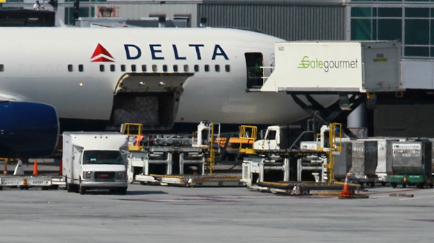A Delta Air Lines jet being serviced last year by Gate Gourmet caterers in San Francisco.