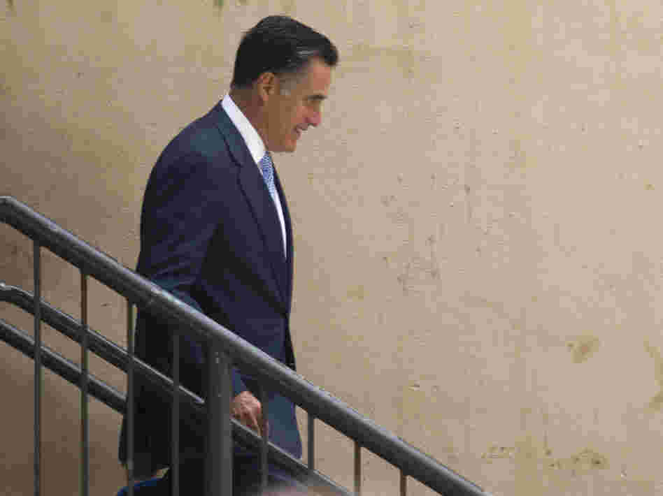 Mitt Romney leaves a fundraiser in Baton Rouge, La., on Monday.