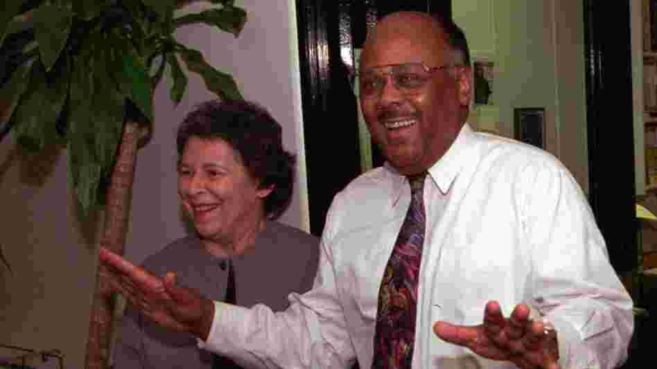 Washington Post columnist William Raspberry in 1994, after it was announced that he had won the Pulitzer Prize for commentary.
