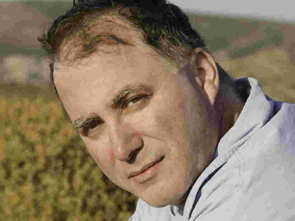 Sean Hemingway, grandson of the famous novelist, authored an introduction to the new edition of Ernest Hemingway's classic A Farewell to Arms.