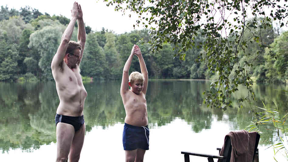 To prove his abilities as a father, Frank (Frank Hvam) takes his nephew Bo (Marcuz Jess Petersen) on what was planned as a no-wives-allowed canoe trip. Klown has already been picked up for an American remake, slated for 2013. To prove his abilities as a father, Frank (Frank Hvam) takes his nephew Bo (Marcuz Jess Petersen) on what was planned as a no-wives-allowed canoe trip. Klown has already been picked up for an American remake, slated for 2013.
