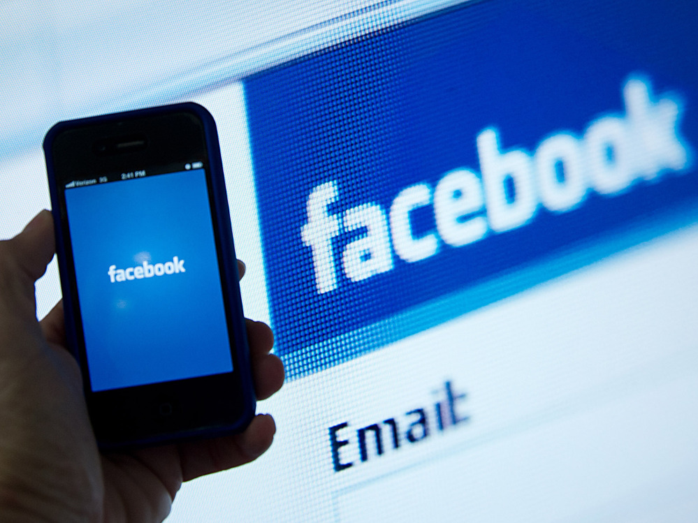 Mobile devices are key to Facebook's growth potential. Can it deliver?