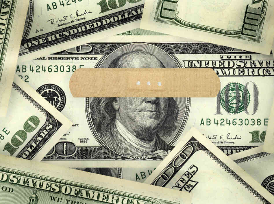 Insurers and the federal government are teaming up to fight health fraud.