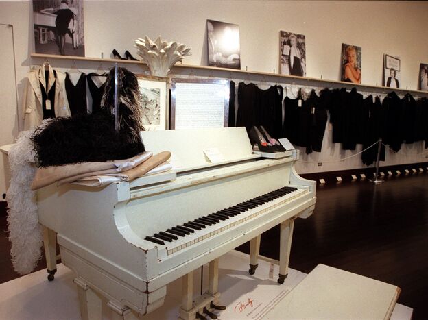 In 1999, singer Mariah Carey bought Monroe's baby grand piano at auction for more than $600,000.