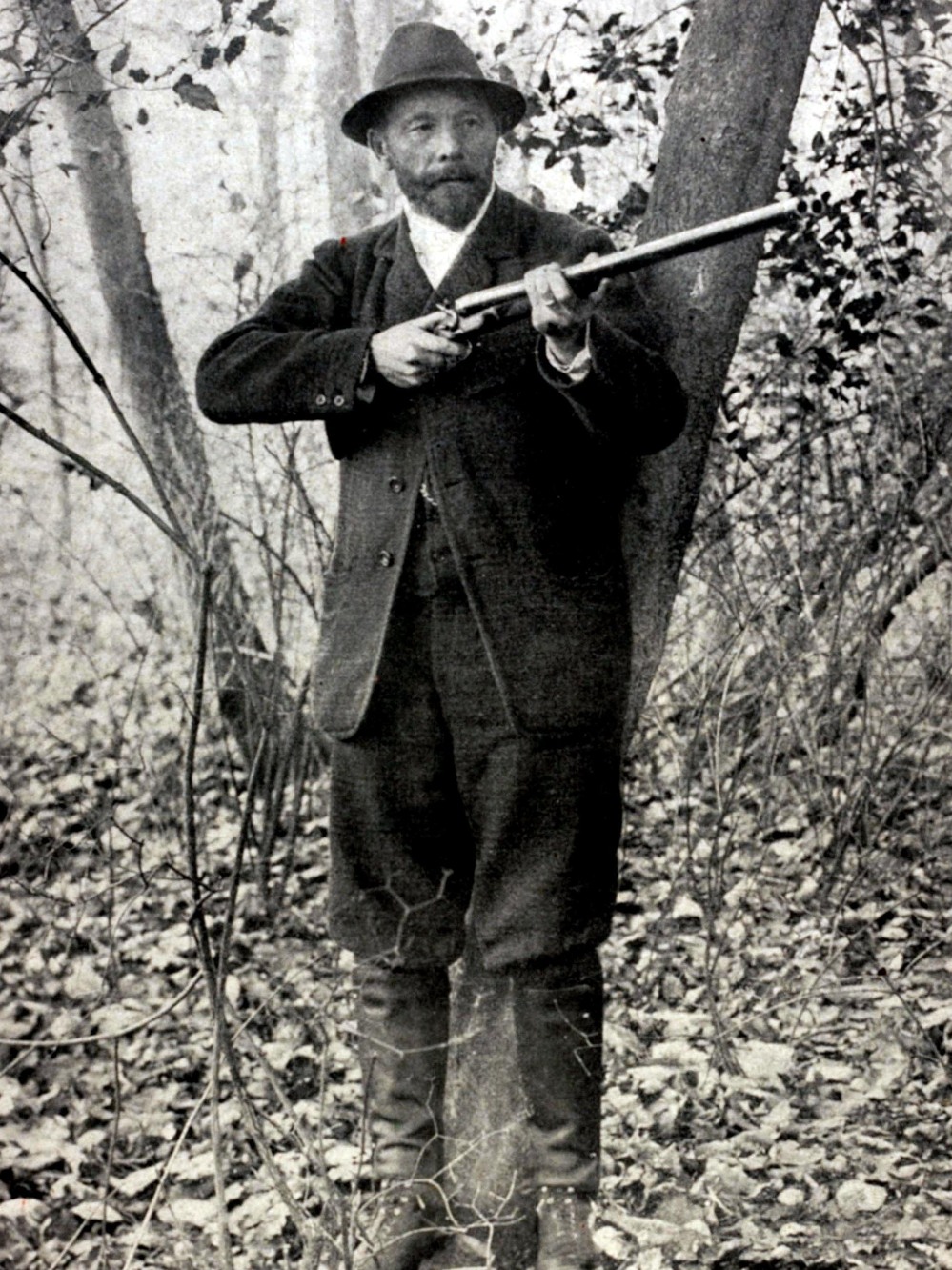 Leon de Lunden of Belgium won the live pigeon shooting event at the 1900 Olympics in Paris — the only time in Olympic history when animals were killed on purpose.