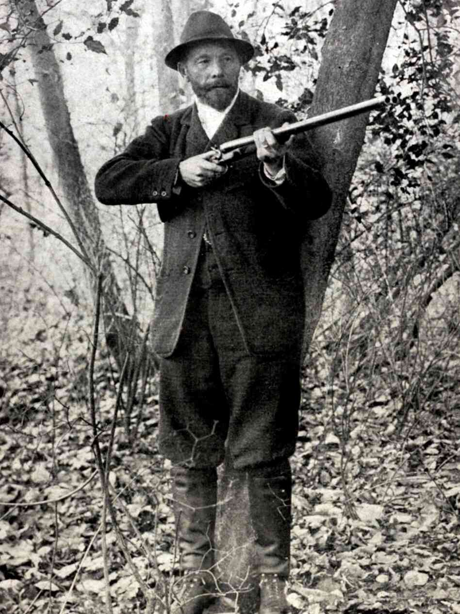 Leon de Lunden of Belgium won the live pigeon shooting event at the 1900 Olympics in Paris — the only time in Olympic history when animals were killed on purpose.