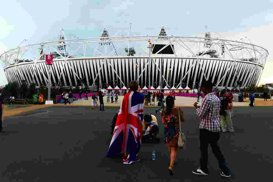 Spectators at the 2012 Olympic Games in London are likely to hear one of DJ Earworm's pop pairings that span genres and generations.