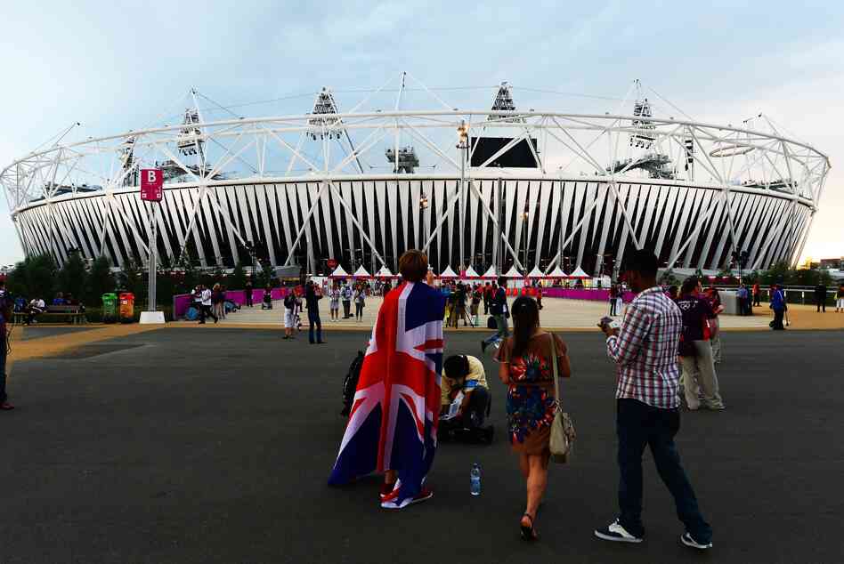 Spectators at the 2012 Olympic Games in London are likely to hear one of DJ Earworm's pop pairings that span genres and generations.