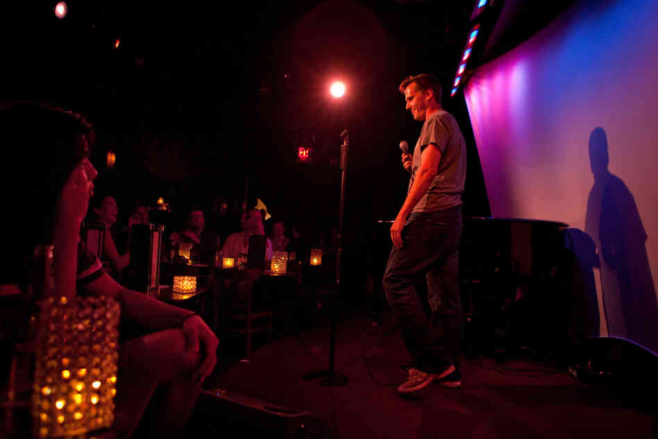 Lynch has found people with higher levels of self-deception are less likely to laugh at jokes.