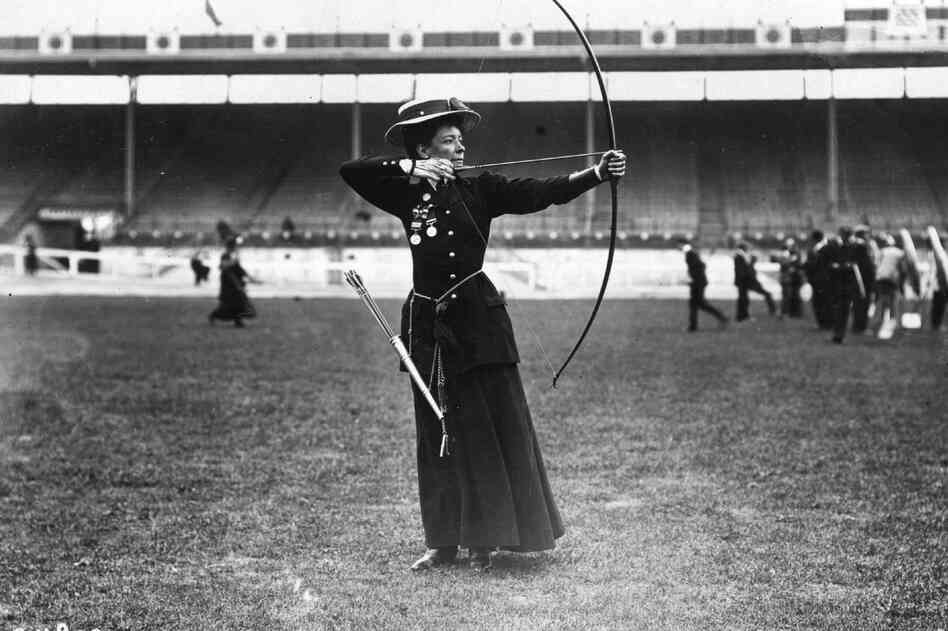 Beatrice Hill-Lowe was the bronze medal winner in women's archery.