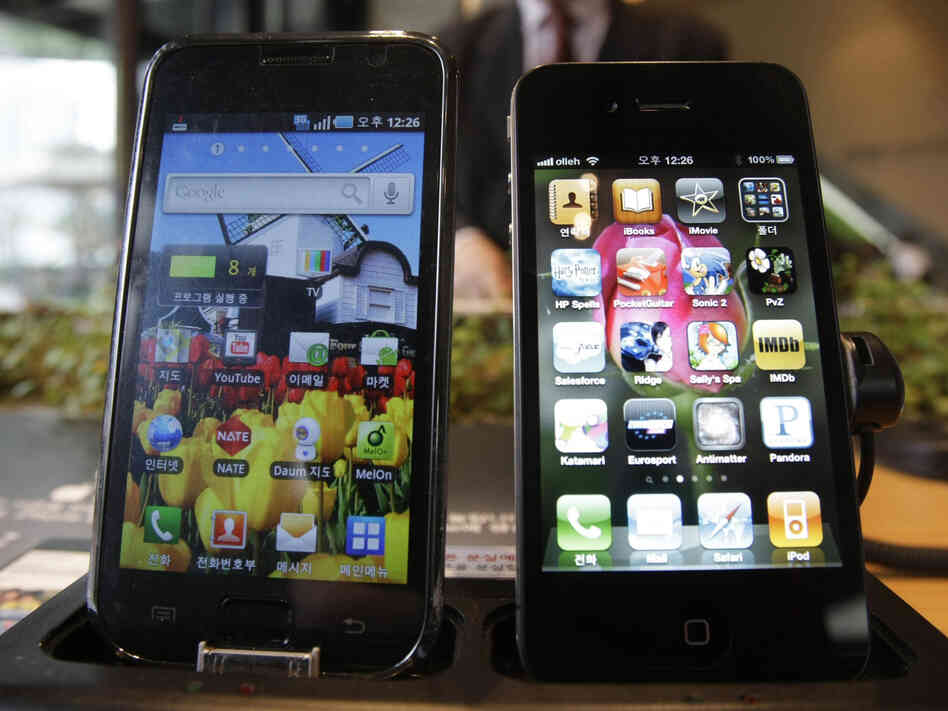 Samsung Galaxy S (left) and Apple's iPhone 4 Samsung Galaxy S (left) and Apple's iPhone 4