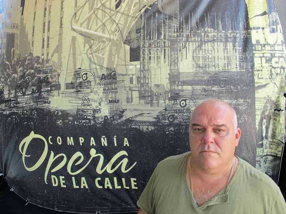 Ulises Aquino, a prominent Cuban singer, is the owner of the caberat and restaurant. He describes himself as a strong supporter of Cuba's socialist system and split the earnings among his 130 employees.