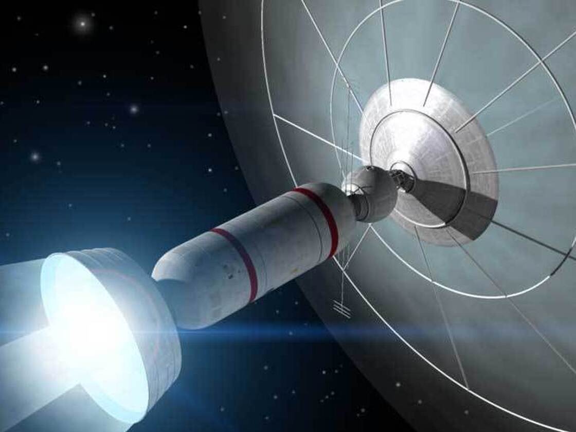 An artists rendition of an interstellar "Bussard Ram-Jet" starship.