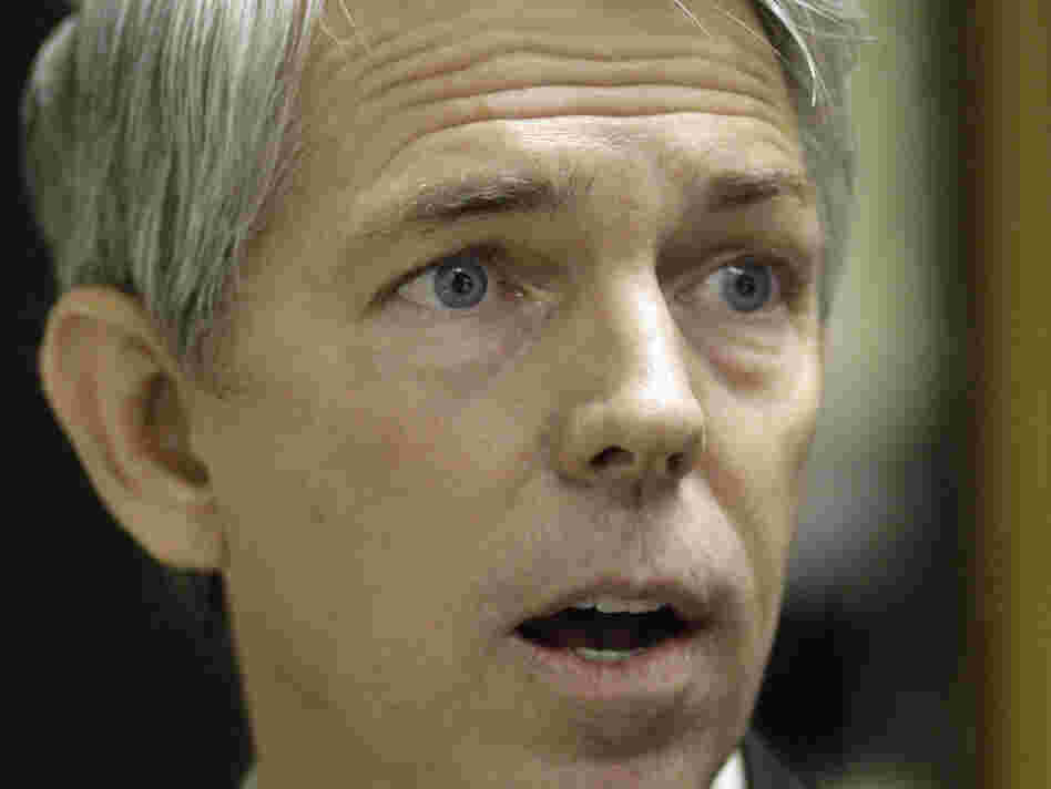 Republican activist David Barton speaks before testifying before the Texas State Board of Education in 2009.