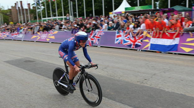 Kristin Armstrong rides on her way to winning the women's individual time trial at the London 2012 Olympic Games.