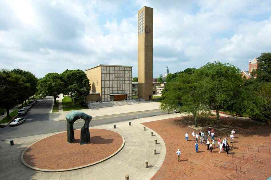 Architect Eliel Saarinen's First Christian Church (1942) helped launch a design revolution in Columbus, Ind. Nearly 30 years later, as part of that same movement, sculptor Henry Moore created the 20-foot-tall Large Arch as a public art work that could be walked through and around.