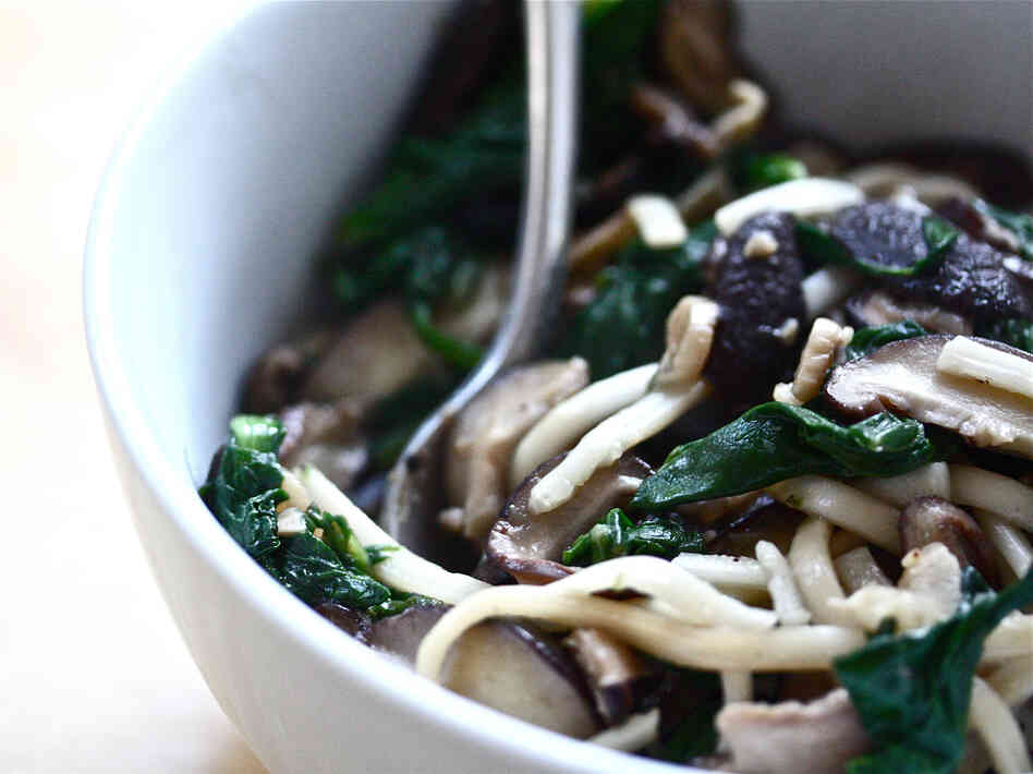 Shiitake-Spinach Udon