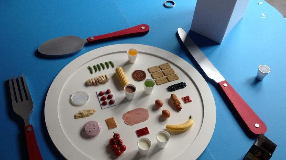 To get a sense of scale, notice the styrofoam cup to the right of the plate.