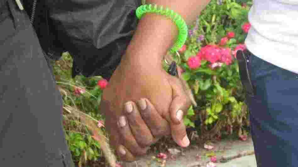 People lend a hand to others at the Project Homeless Connection.
