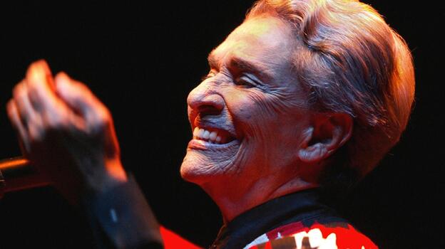 Chavela Vargas performing in Buenos Aires in 2004.