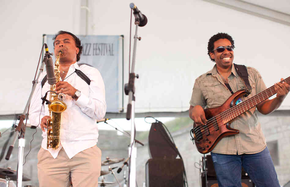 Rudresh Mahanthappa presented music from his album Samdhi with a quartet featuring bassist Rich Brown. The alto saxophonist told the audience he was inspired by doping at the 1996 Olympics ("Enhanced Performance") and the leader of the Rent Is Too Damn High Party ("breakfastlunchanddinner").